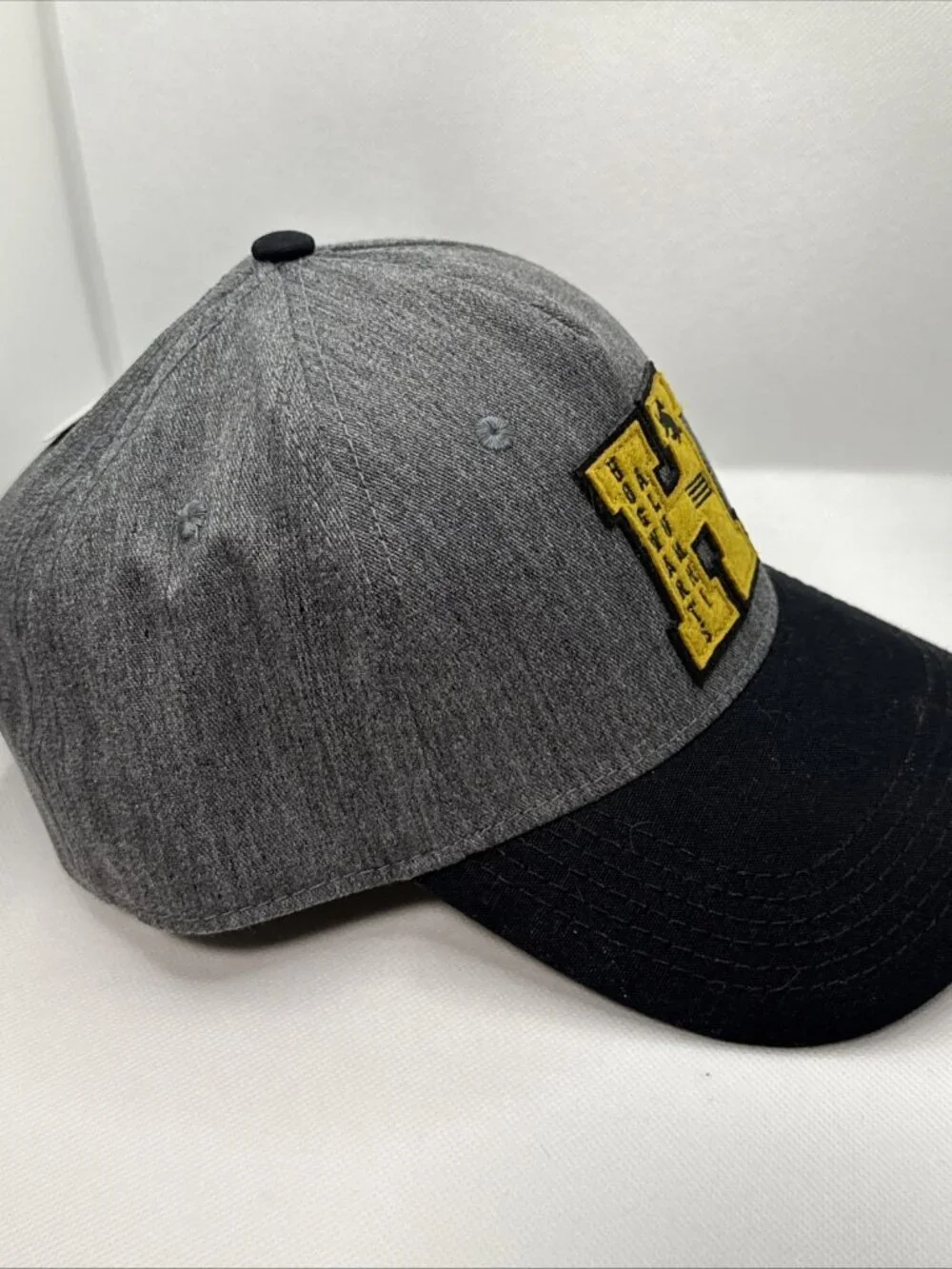 NWT Harry Potter Hat Hogwarts Alumni Adjustable Snapback Cap Adult Grey Black